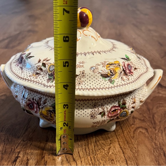 ANTIQUE RIDGWAYS ENGLAND
LYNTON FLORAL 8 IN ROUND
COVERED VEGETABLE DISH - Picture 11 of 11